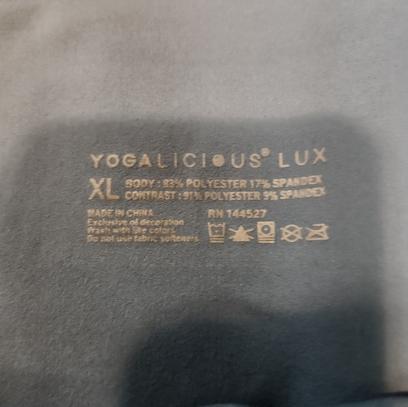 4 for $25 Yogalicious lux shorts extra large 4 total New without tag. - Picture 2 of 5